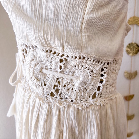 AMERICAN EAGLE Cream Crochet Bohemian Romper - Picture 7 of 16